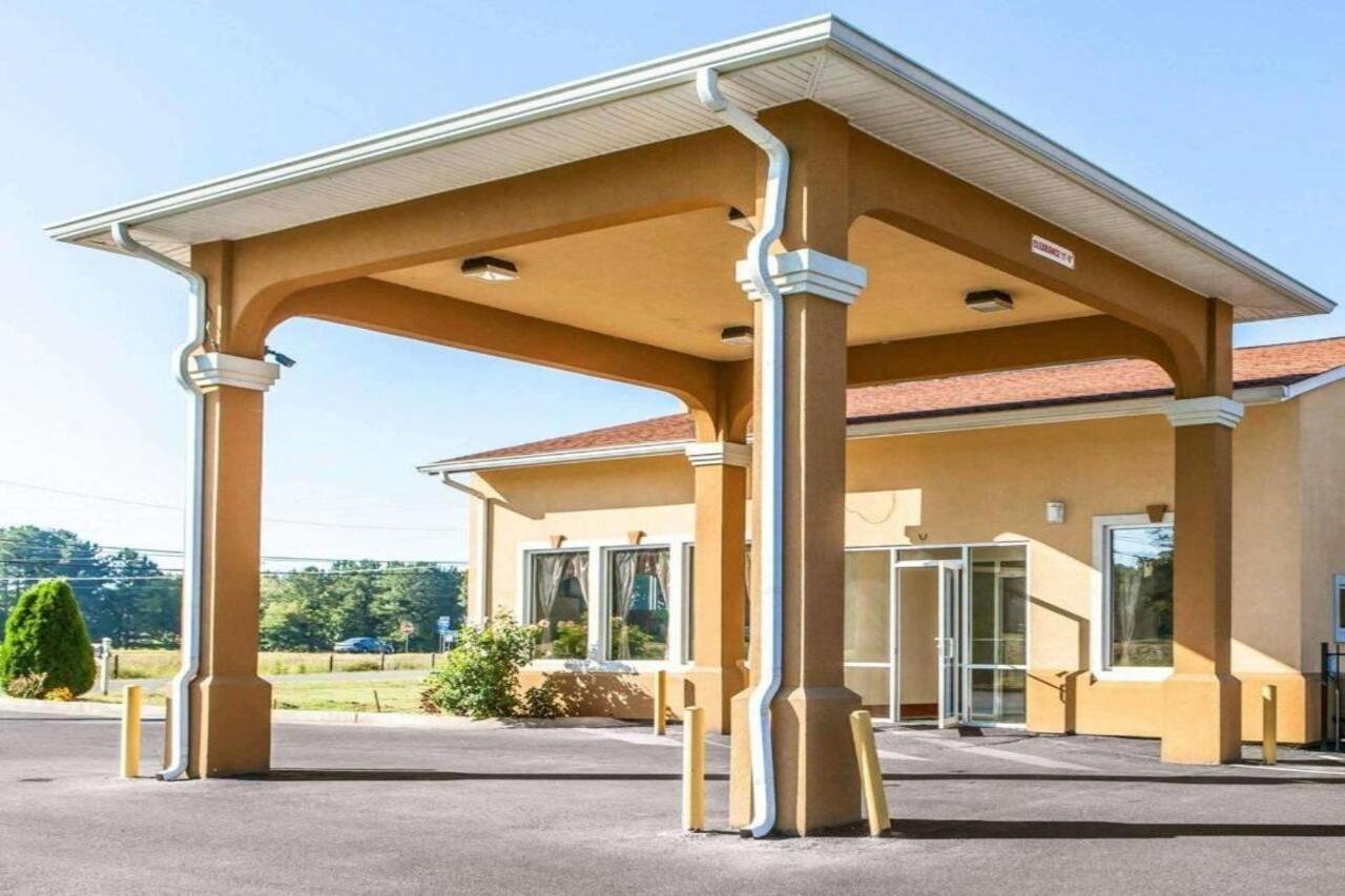 Quality Inn & Suites Cartersville Exterior photo