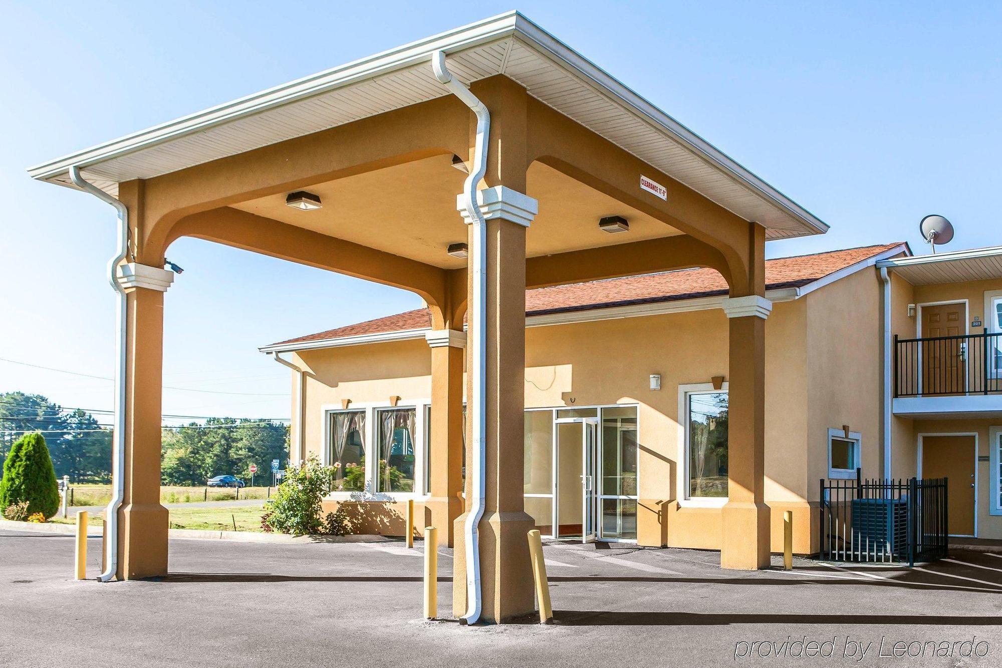 Quality Inn & Suites Cartersville Exterior photo